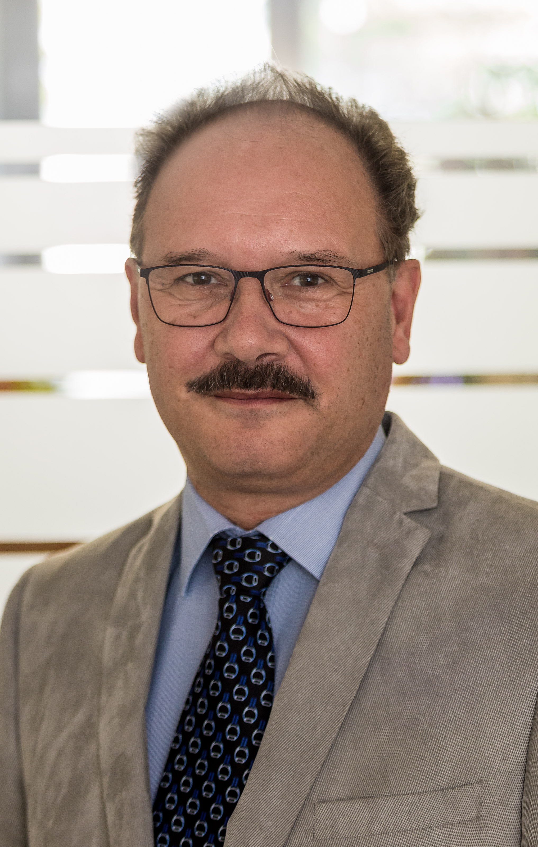 Gerhard Lenz