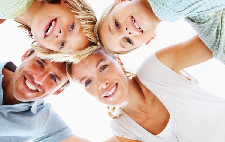 Familie im Kreis