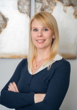 Porträt Bettina Stehlik
