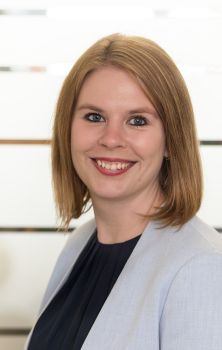 Porträt Bettina Stehlik